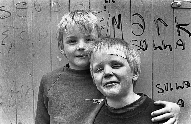 Life on a High Rise Estate : Melbourne : 1986  : Personal Photo Projects :  Richard Moore Photography : Photographer : 